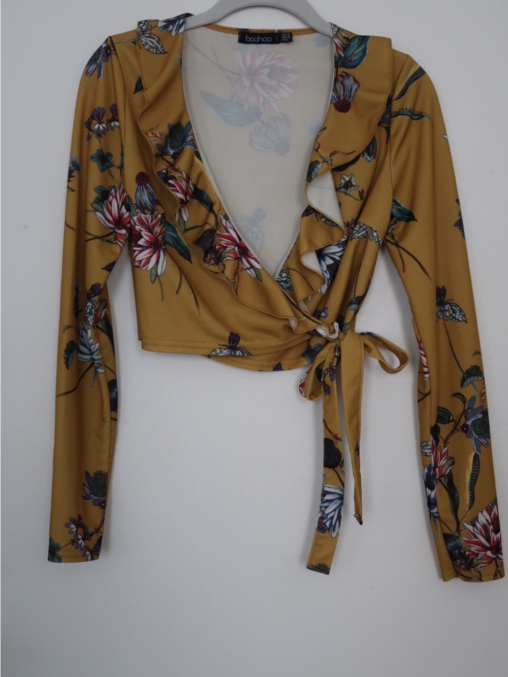 Boohoo Mustard Floral Tie-Front Wrap Crop Top